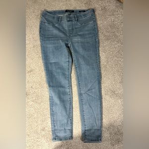 SOLD Judy Blue Light Wash Pull-on Jeans